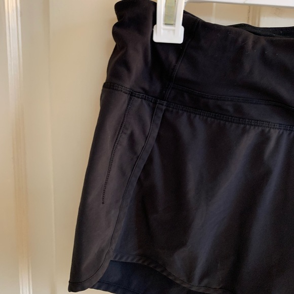 LULULEMON black Speed Up shorts - Picture 8 of 15